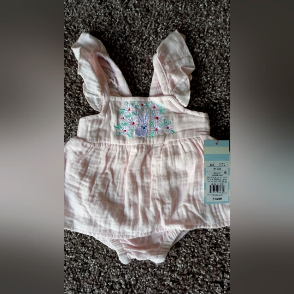 Dress newborn cat and jack